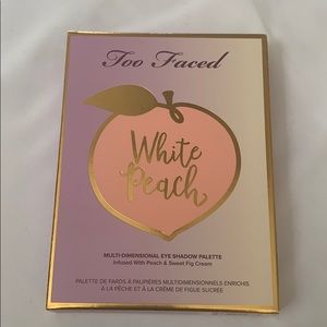 Too Faced White Peach eye shadow palette